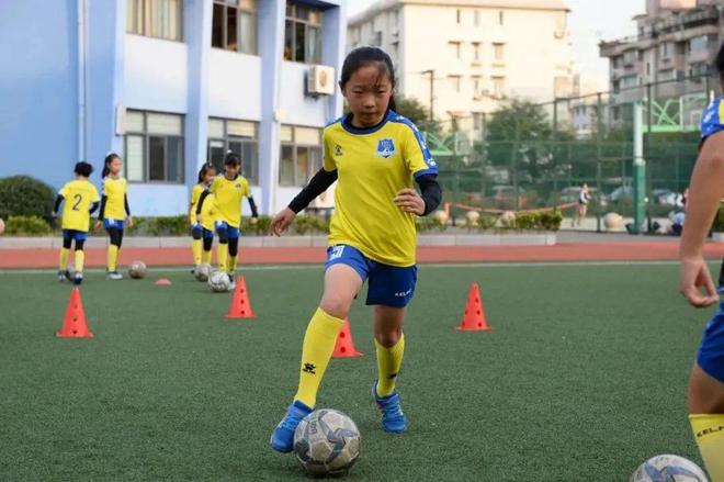 体育课新要求来了：学生心率每分钟140-160次！