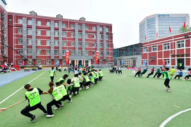 关注！海淀这所中关村核心区学校，如何在小空间玩转全员运动会？