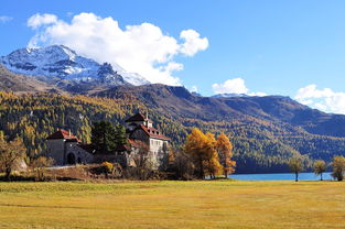 瑞士伯尔尼阿尔卑斯山区(Bernese Alps)一条壮观的新缆车已经开通。其倾斜度为159.4%，制造商称这是世界上最陡峭的。_12